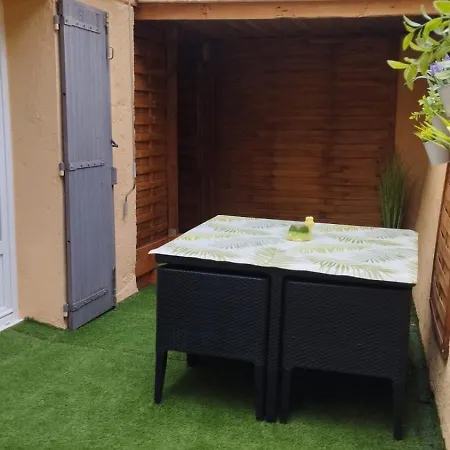 Studio 1 Etoile Paisible,4 Couchages,Jardin Prive Les Adrets-de-l'Esterel Exterior photo