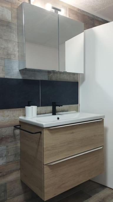1 Etoile Paisible,4 Couchages,jardin Prive Apartment *
